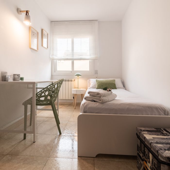 REFORMA Y DECORACIÓN PISO TURÍSTICO – MATARÓ