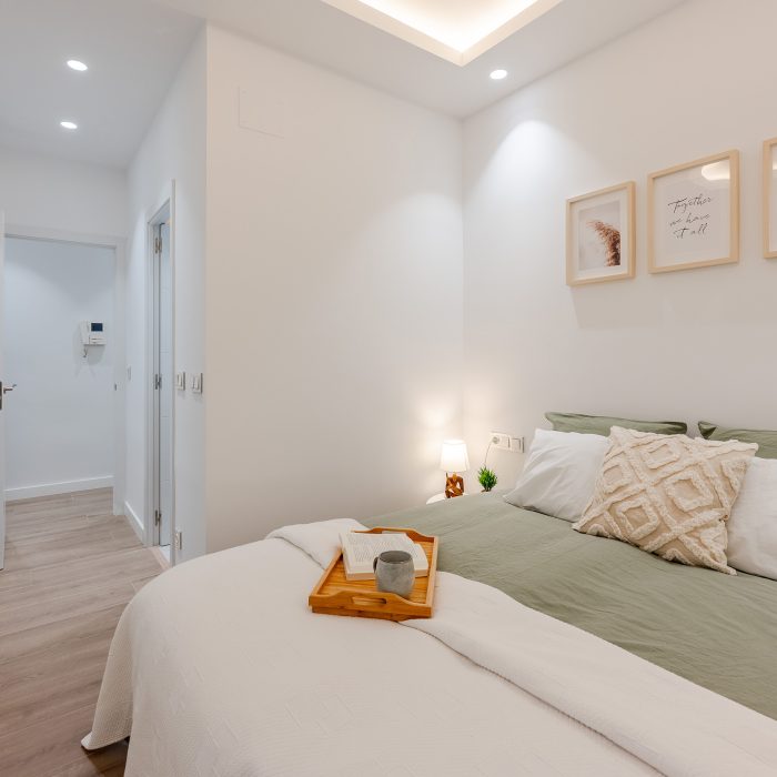 PROYECTO HOME STAGING EN CALLE CASANOVA, BARCELONA